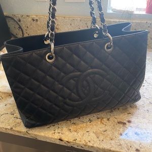 💥SOLD💥Chanel GST XL black caviar leather with silver hardware